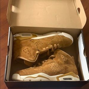 Jordan Retro Golden Harvest Boys 7; Women’s 8.5